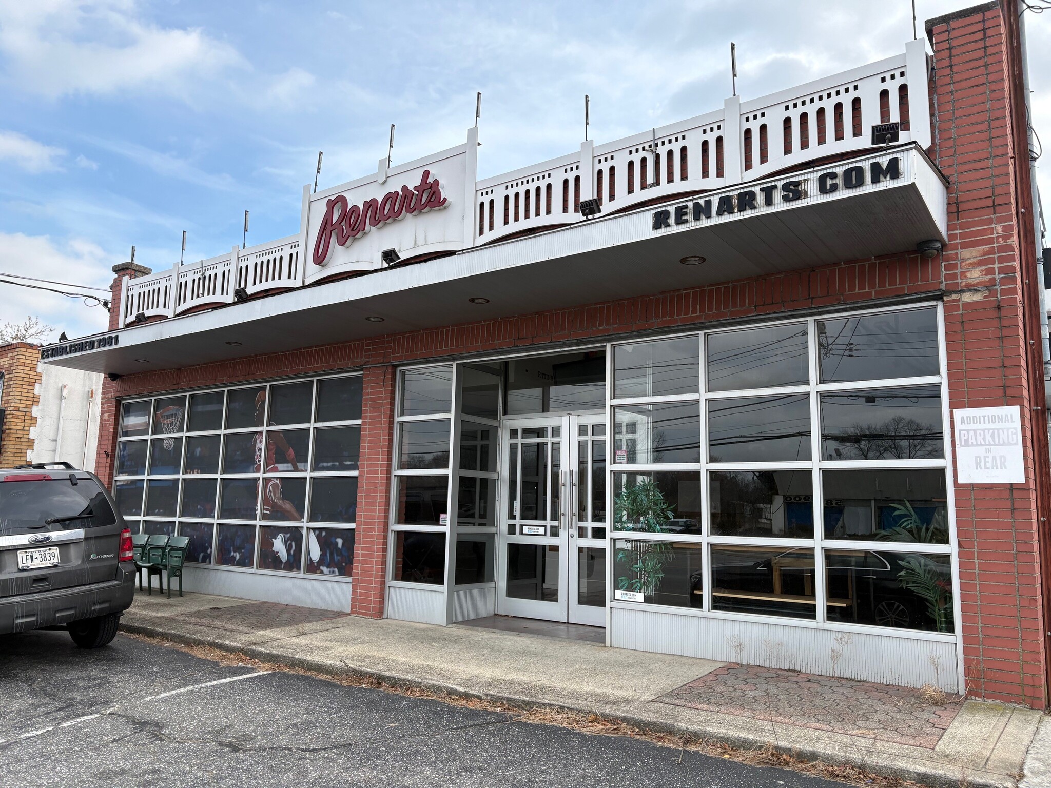 2058-2060 Jericho Tpke, East Northport, NY à vendre Photo principale– Image 1 sur 8