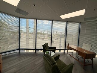 Plus de détails pour 2100 SE Ocean Blvd, Stuart, FL - Médical à louer