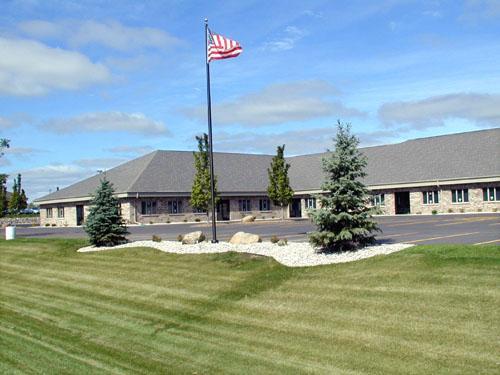 119 N McCarthy Rd, Appleton, WI à louer - Photo de l’immeuble – Image 1 sur 7