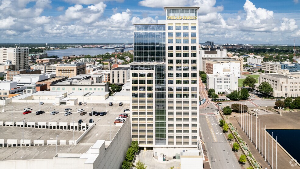 440 Monticello Ave, Norfolk, VA à louer - Photo de l’immeuble – Image 2 sur 3