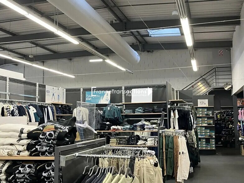 Local commercial dans Auch à louer - Photo intérieure – Image 2 sur 5