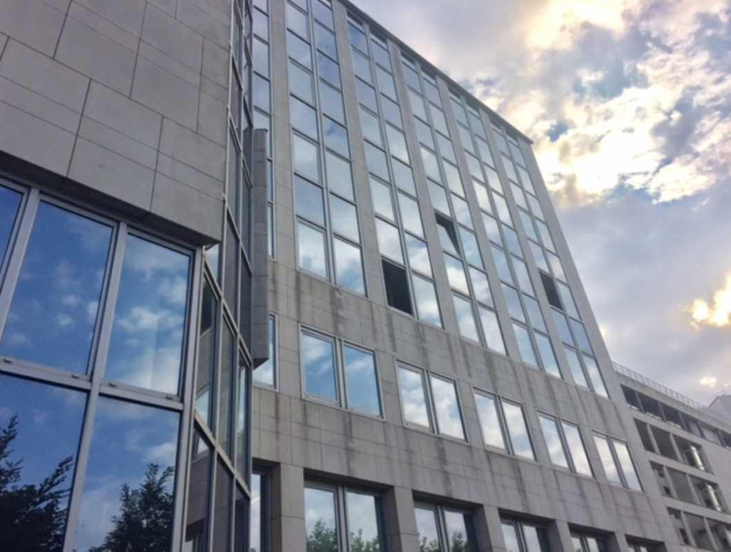 Bureau dans Charenton-le-Pont à louer Photo de l’immeuble– Image 1 sur 6