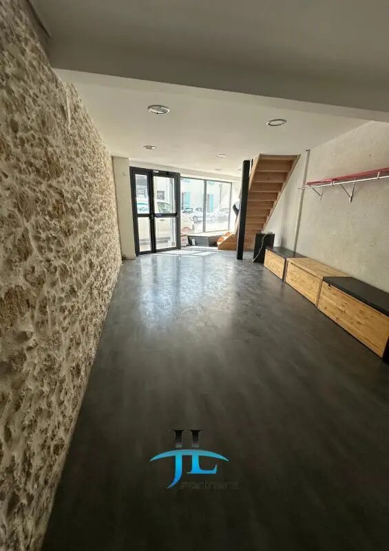 Plus de détails pour Local commercial à vendre