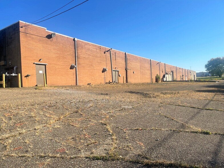 3000 Atlantic Blvd NE, Canton, OH à vendre - Photo de l’immeuble – Image 3 sur 10
