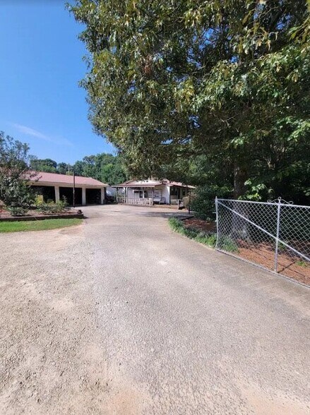 65 Hill St, Lavonia, GA à vendre - Photo de l’immeuble – Image 2 sur 6