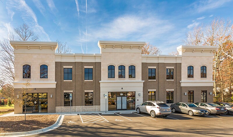 3111 Battleground Ave, Greensboro, NC à vendre Photo principale– Image 1 sur 2