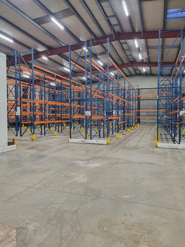 Plus de détails pour Industriel/Logistique à vendre