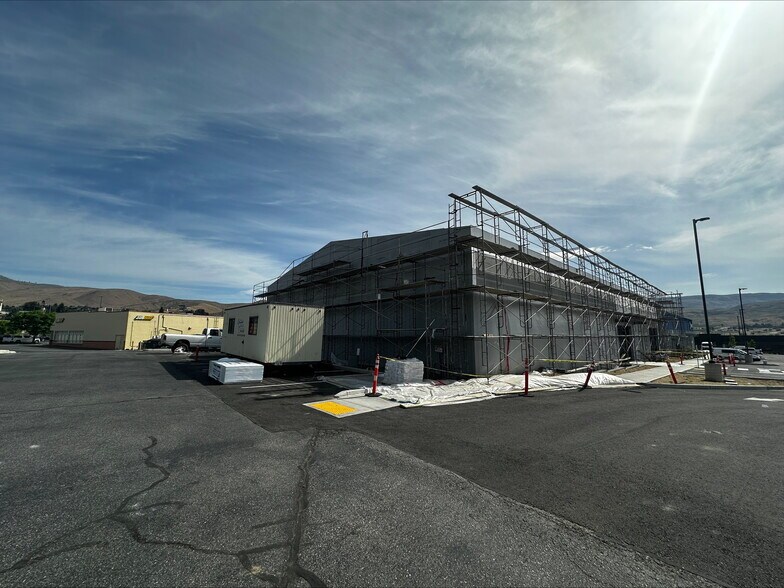 144 Noyd Ave, Wenatchee, WA à louer - Photo de l’immeuble – Image 2 sur 11