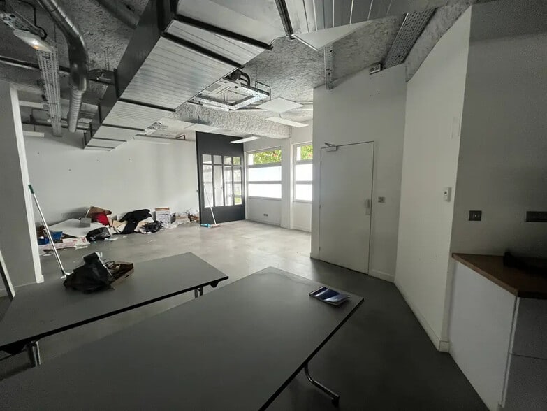 Local commercial dans Paris à louer - Photo intérieure – Image 3 sur 6