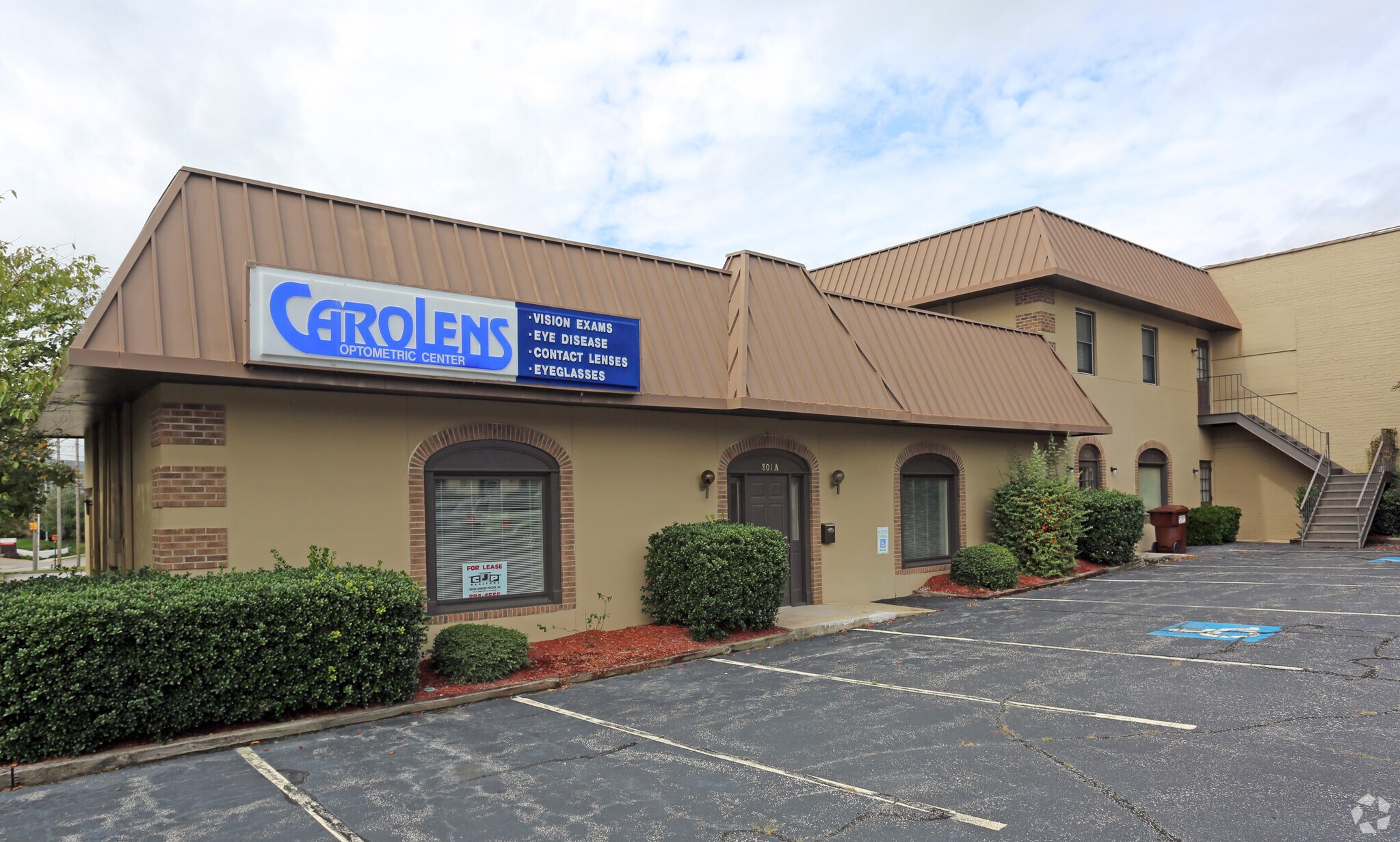 801 N Main St, High Point, NC à louer Photo principale– Image 1 sur 7