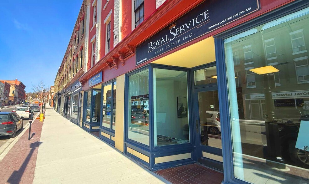 34-46 Walton St, Port Hope, ON à vendre - Photo de l’immeuble – Image 3 sur 12