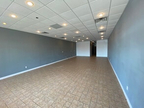 2131-2229 S Neil St, Champaign, IL à louer Photo de l’immeuble– Image 1 sur 2