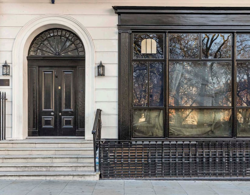 28 Berkeley Sq, Londres à louer Photo de l’immeuble– Image 1 sur 2