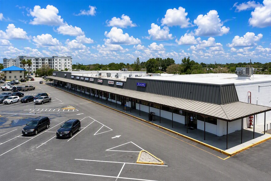 4500 NE Dixie Hwy, Palm Bay, FL à louer - Photo de l’immeuble – Image 2 sur 3