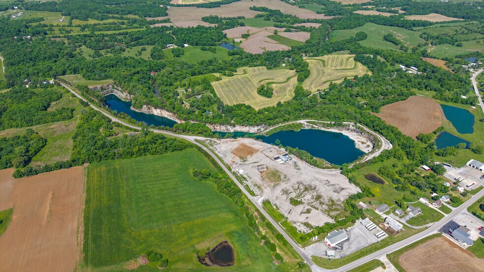 33 Emerson Cv, Oak Ridge, MO à vendre - Photo de l’immeuble – Image 2 sur 32