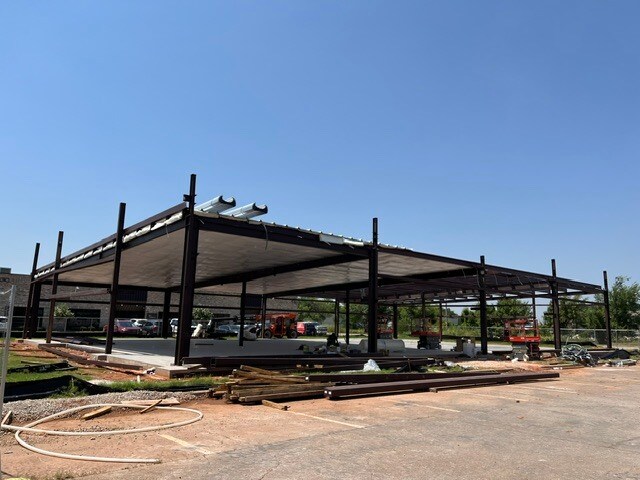 240 W Wilshire Blvd, Oklahoma City, OK à louer - Photo de la construction – Image 2 sur 5