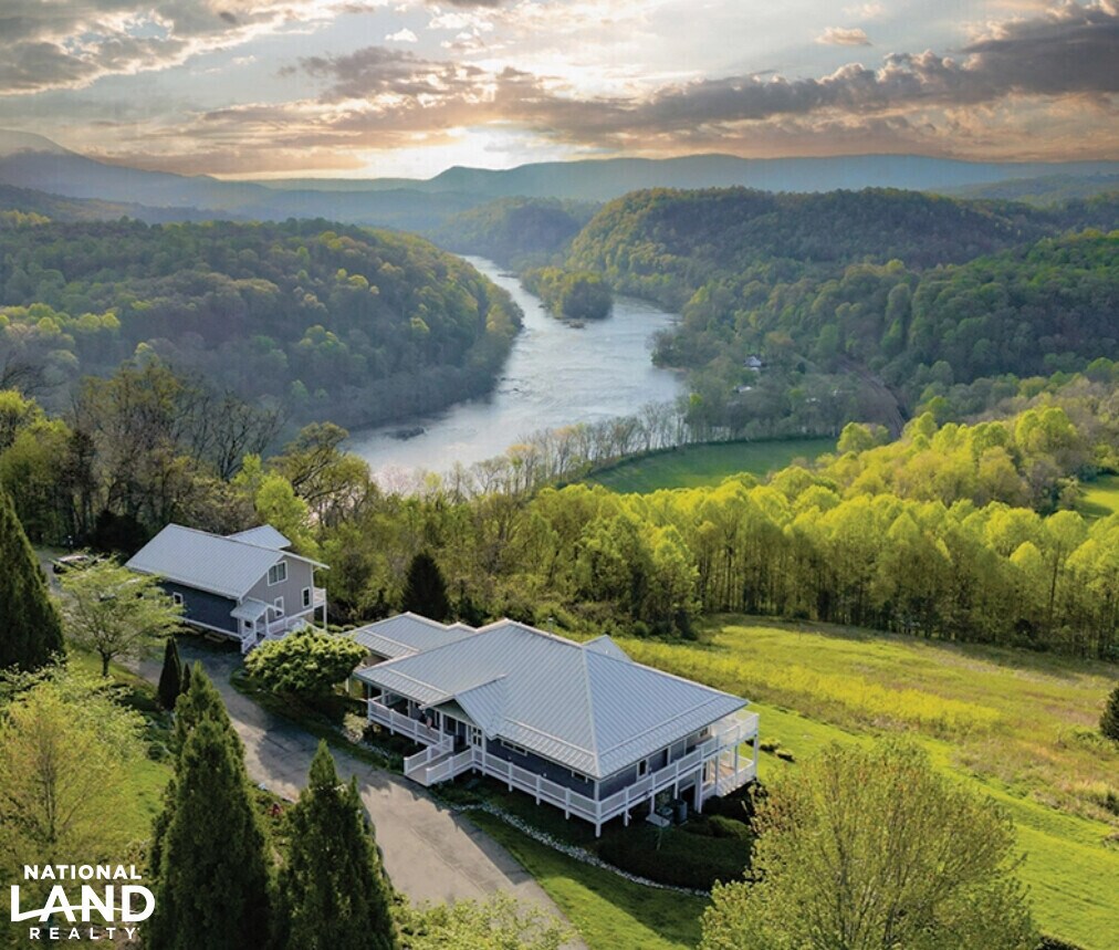 125 River Ridge Dr, Pearisburg, VA à vendre Photo principale– Image 1 sur 108