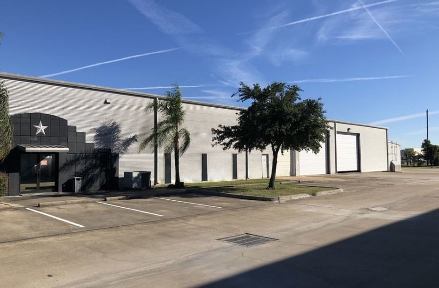 1600 Brittmoore Rd, Houston, TX à vendre - Photo principale – Image 1 sur 11