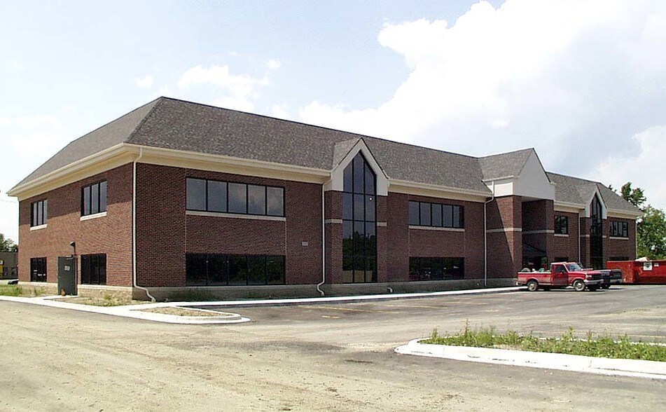 19727 Allen Rd, Woodhaven, MI à louer - Photo de l’immeuble – Image 2 sur 3