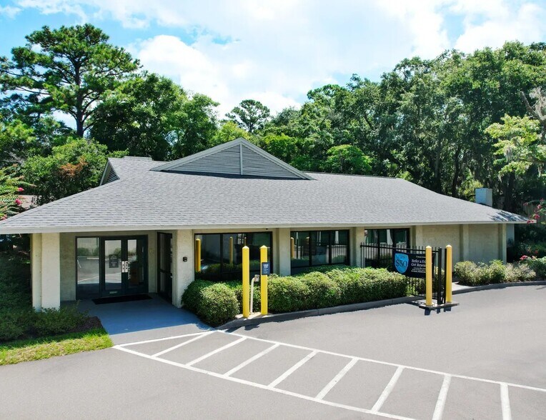 78 Beach City Rd, Hilton Head Island, SC à louer - Photo de l’immeuble – Image 1 sur 5