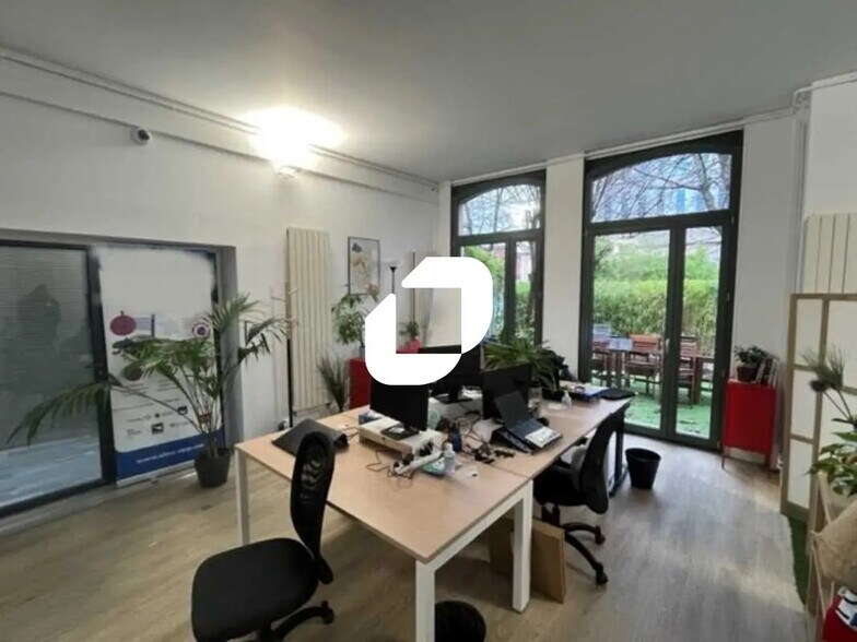 Bureau dans Gentilly à louer - Photo de l’immeuble – Image 3 sur 11