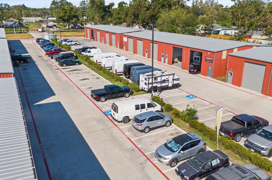 5801 Breen Dr, Houston, TX à louer - Photo de l’immeuble – Image 2 sur 11