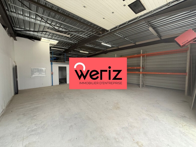 Avenue Des Carrières, Roquefort-la-Bédoule à louer - Photo de l’immeuble – Image 3 sur 8