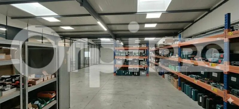 Local d'activités dans Savigny-sur-Orge à vendre - Photo intérieure – Image 2 sur 5