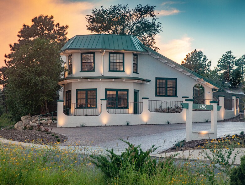 1490 W Gurley St, Prescott, AZ à vendre - Photo principale – Image 1 sur 21