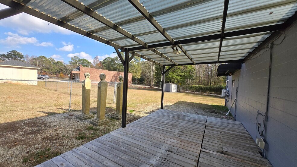 5748 Highway 20 S, Covington, GA à vendre - Photo de l’immeuble – Image 2 sur 10