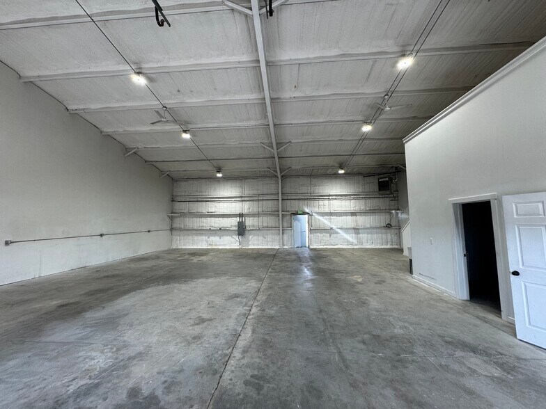 313 Skyway Blvd, Belgrade, MT à louer - Photo intérieure – Image 3 sur 6