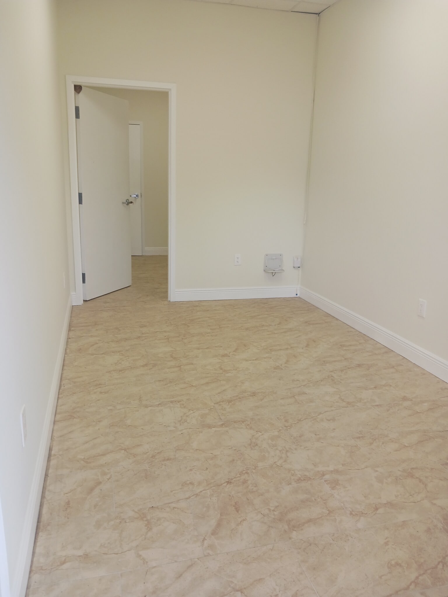 3190 S State Road 7, Miramar, FL à louer Photo intérieure– Image 1 sur 7