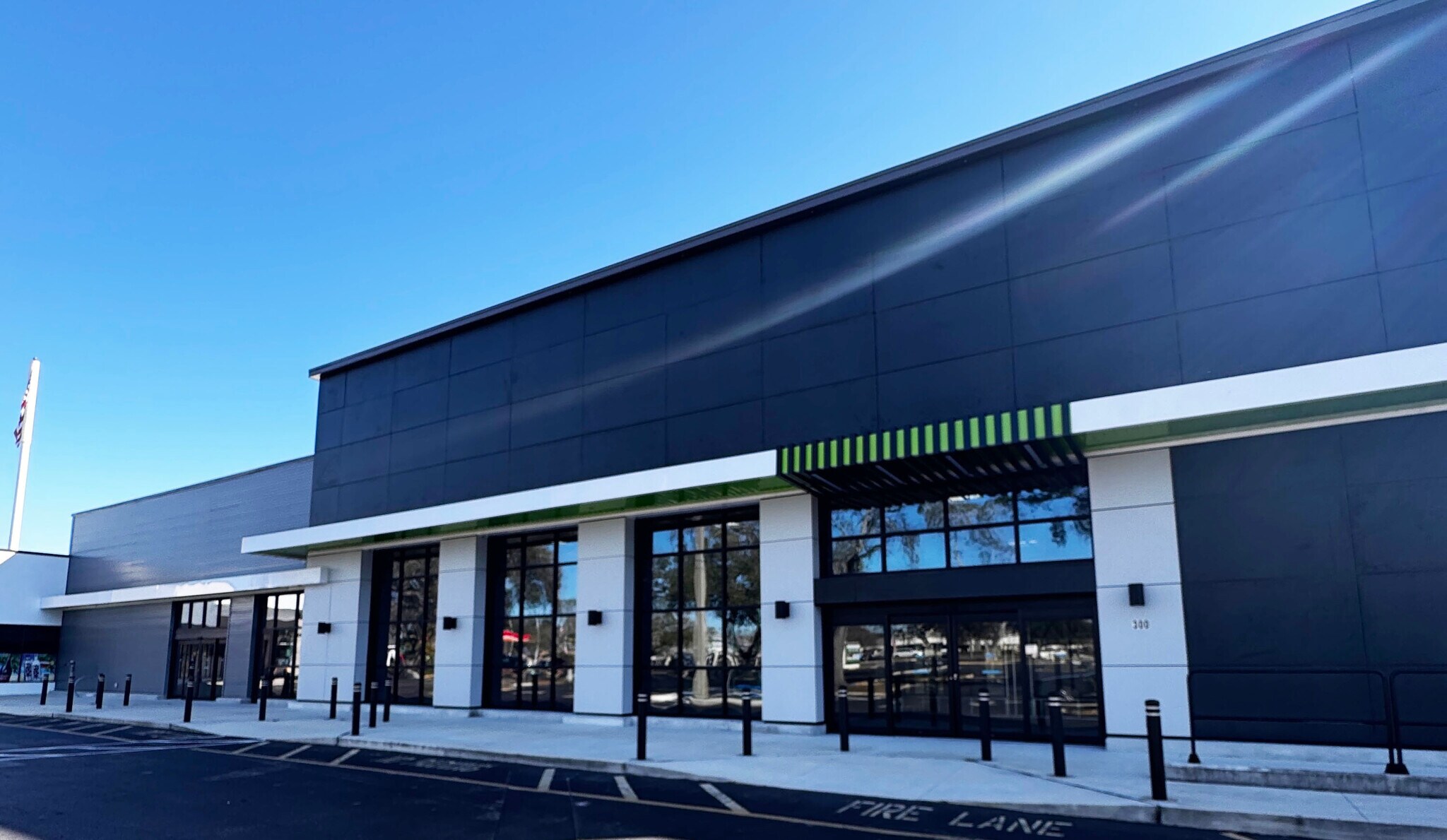 2519 N McMullen Booth Rd, Clearwater, FL à louer Photo principale– Image 1 sur 10