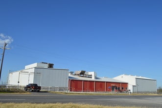 2008 State Highway 97 W, Floresville, TX à louer Photo de l’immeuble– Image 1 sur 1