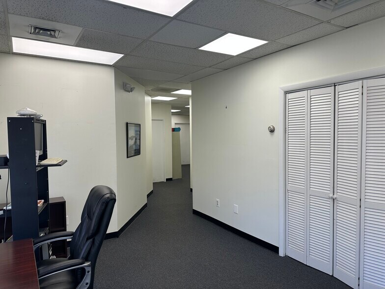 2811 Old Lee Hwy, Merrifield, VA à louer - Photo de l’immeuble – Image 2 sur 23