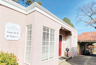 14573 Big Basin Way, Saratoga, CA à louer Photo principale– Image 1 sur 5