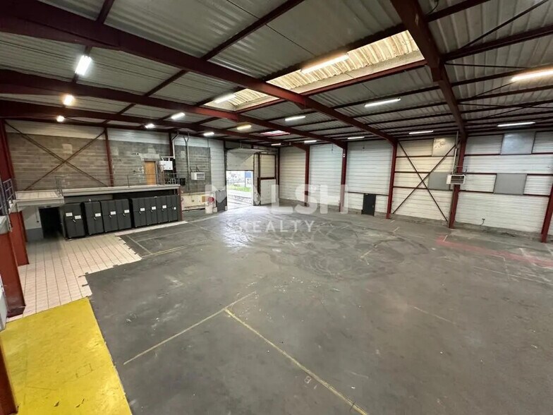 Bureau dans Corbas à louer - Photo intérieure – Image 3 sur 11