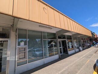 Plus de détails pour 1516-1590 Fairfield Rd, Victoria, BC - Local commercial à louer