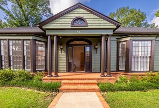 Plus de détails pour 510 E Pilar St, Nacogdoches, TX - Bureau à vendre