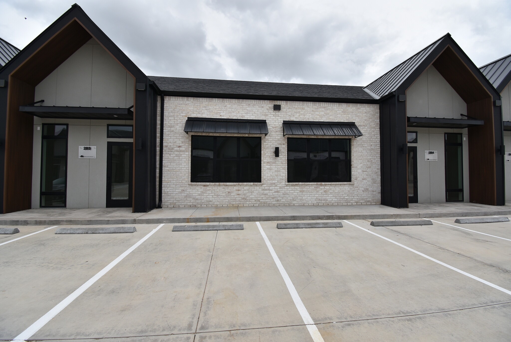 1325 Main St, Katy, TX à louer Photo de l’immeuble– Image 1 sur 19