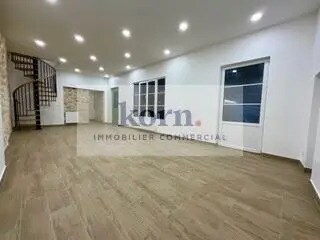 Plus de détails pour Local commercial à louer