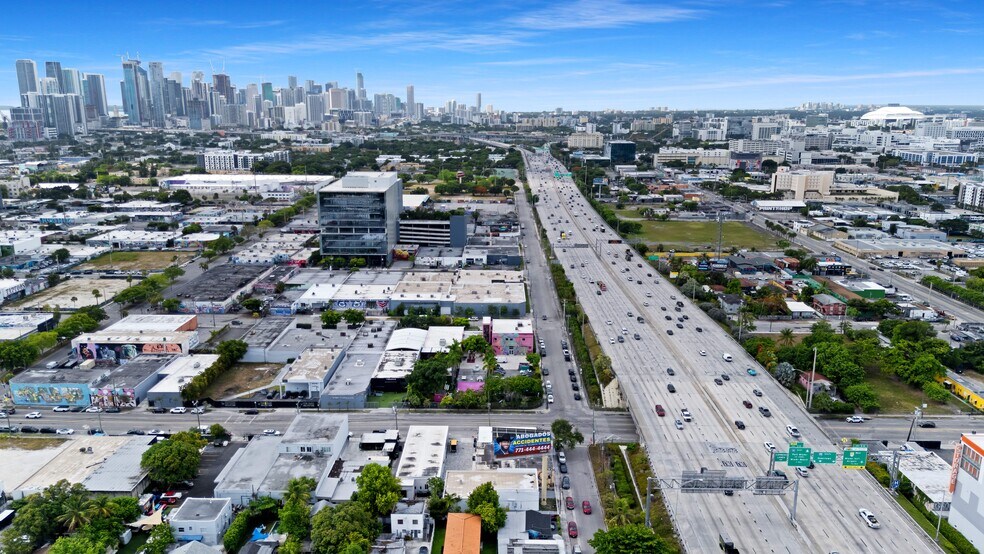 591 NW 29th St, Miami, FL à vendre - Photo de l’immeuble – Image 2 sur 11