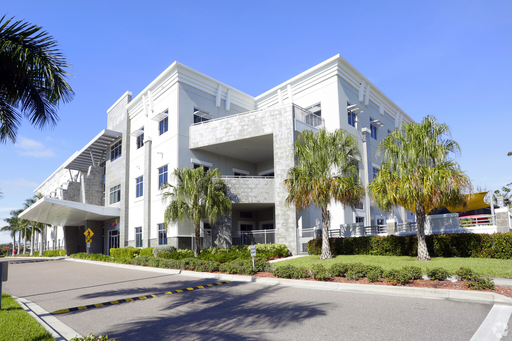 2 ASI Way N, Saint Petersburg, FL à vendre Photo principale– Image 1 sur 7