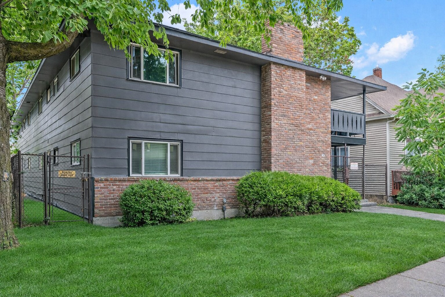 943 E Augusta Ave, Spokane, WA à vendre Photo principale– Image 1 sur 10