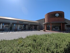 79705-79845 Highway 111, La Quinta, CA à louer Photo de l’immeuble– Image 1 sur 2