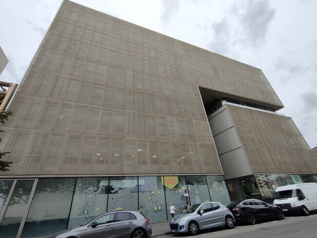 Plus de détails pour Bureau à louer