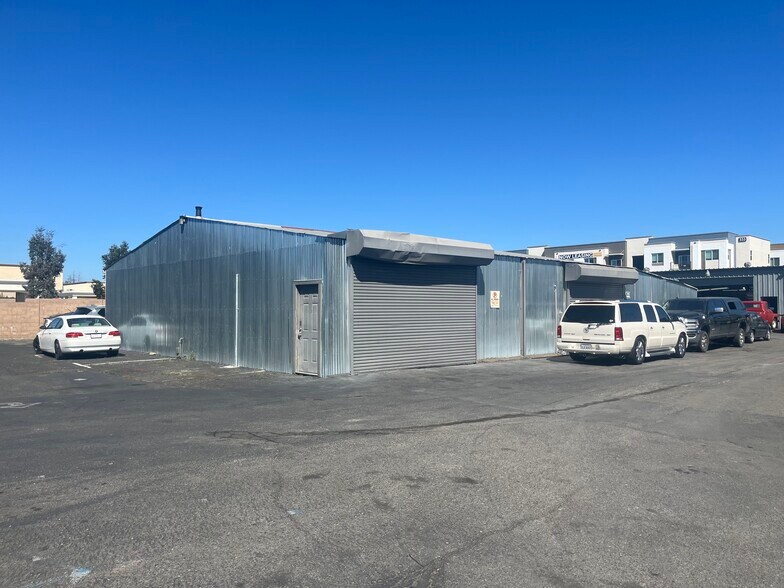 2612 Santa Rosa Ave, Santa Rosa, CA à louer - Photo de l’immeuble – Image 1 sur 1
