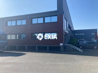 Plus de détails pour Local d'activités à louer