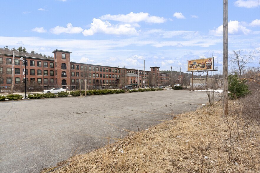 0 River St, Fitchburg, MA à vendre - Photo de l’immeuble – Image 2 sur 8