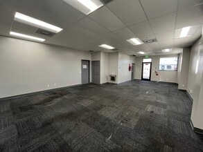 3748 Ironbridge Blvd, Fort Myers, FL à louer Photo intérieure– Image 2 sur 5